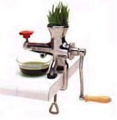 Image of wheatgrass being juiced 
